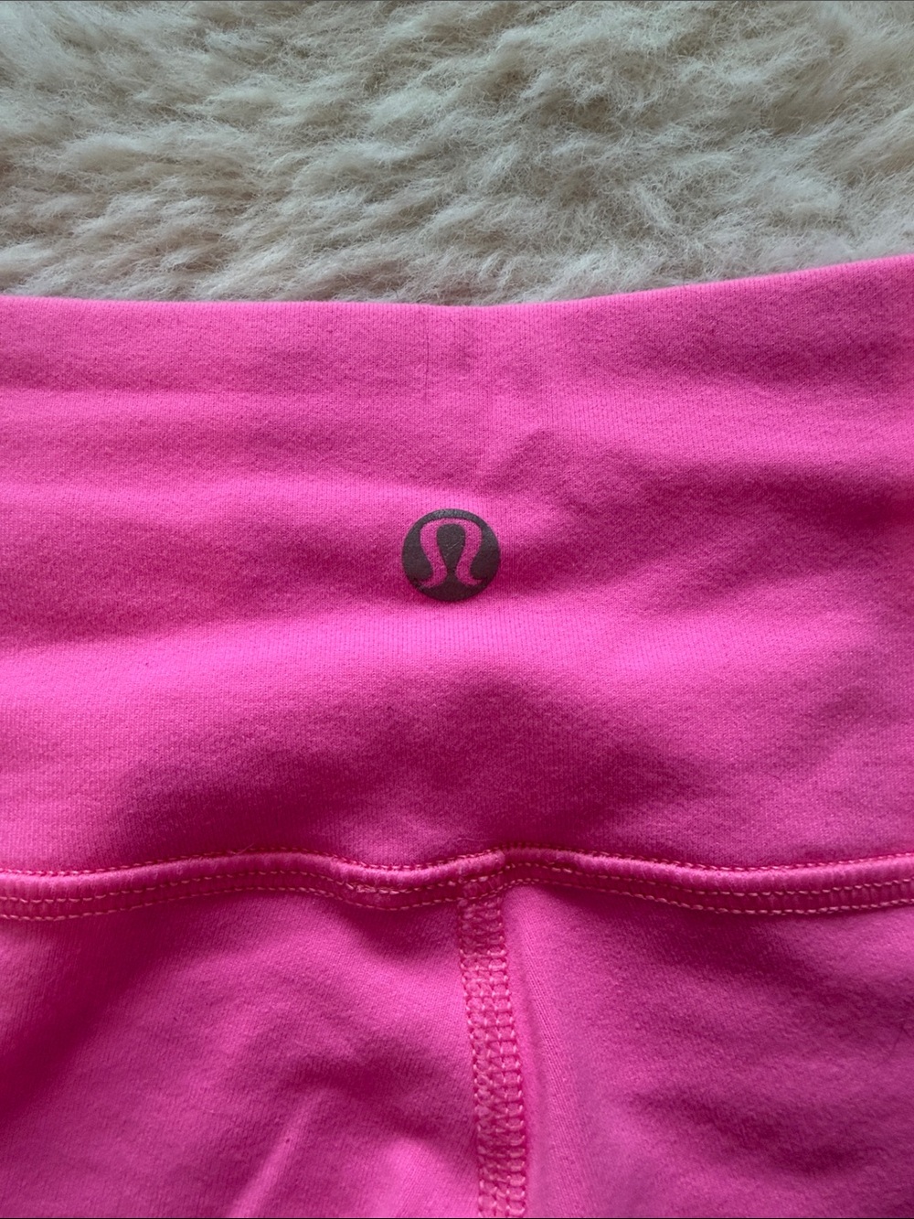 Lululemon Pink WunderUnder leggings - size 6 - Picture 2 of 5